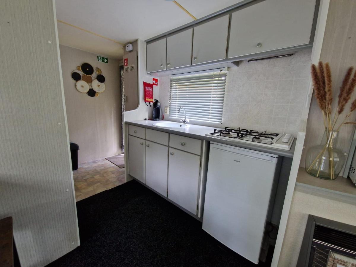 Stacaravan Verhuur Drenthe Hotel Eext Bagian luar foto